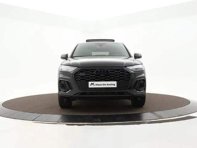 Audi Q5 Sportback 50 TFSIe 299pk S-tronic S edition · Panoramadak · Camera · Wegklapbare Trekhaak ·...
