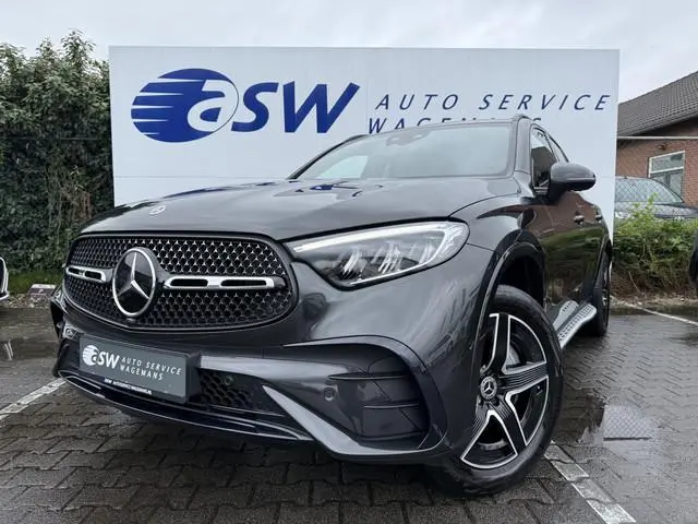 Mercedes-Benz GLC-klasse 300e 4MATIC AMG Line | Trekhaak | Distronic | CarPlay | Camera | 19 inch