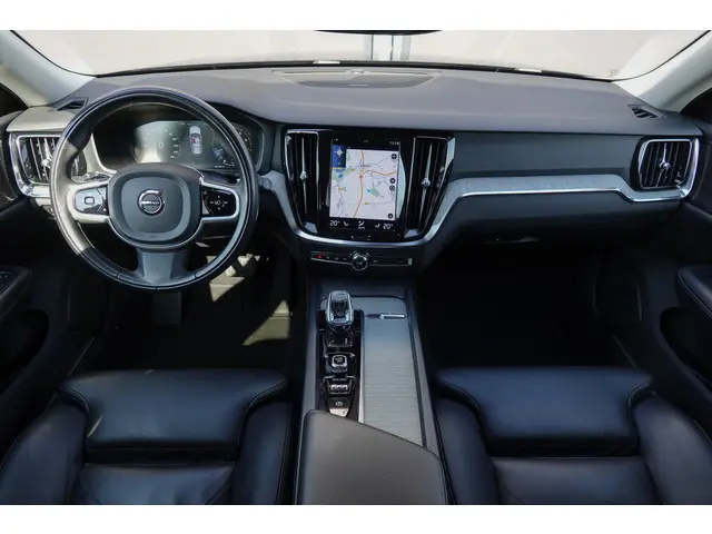 Volvo V60 B5 2.0 250Pk Aut. | Inscription | Leder | Harman-Kardon | Achteruitrijcamera | Trekhaak |...