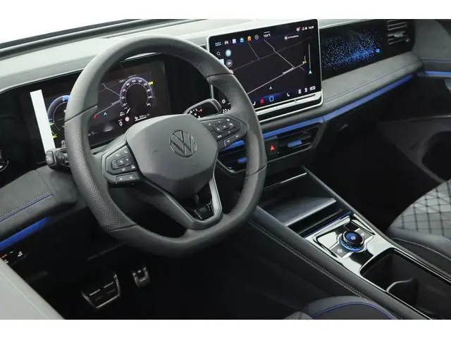 Volkswagen Tiguan 1.5 272pk eHybrid R-Line Edition Black Style Trekhaak 360Camera Keyless Massage Vi...
