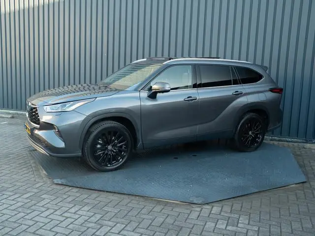 Toyota highlander