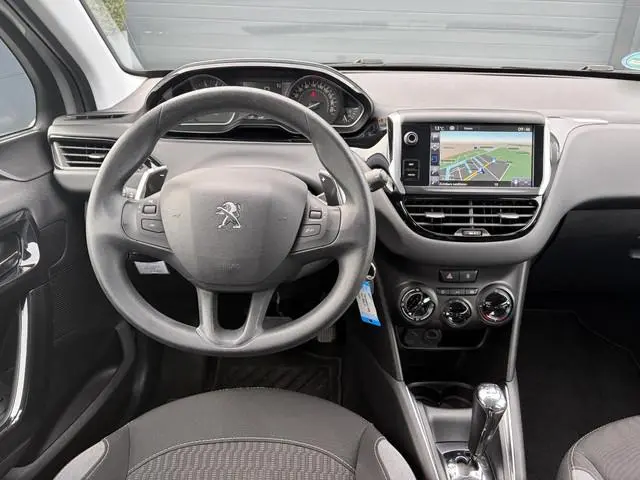 Peugeot 208 1.2 PureTech Active Navi,Automaat,Airco,Cruise,Recent beurt gehad,5 Deurs,Pdc,D-riem vv...