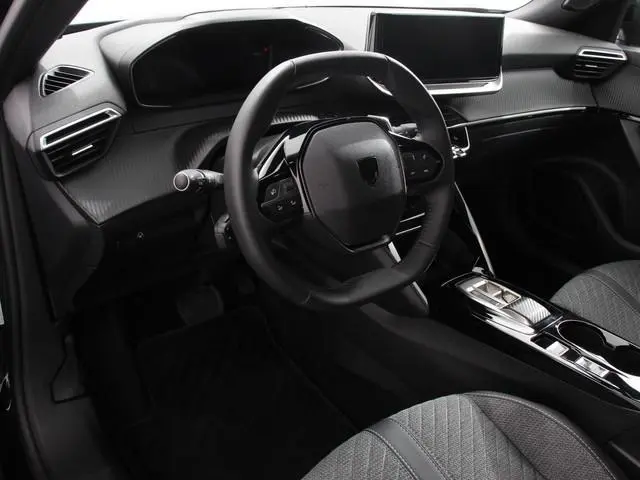Peugeot 2008 1.2 PureTech 130pk Automaat Allure Navigatie Apple Carplay/Android Auto 360 camera Park...