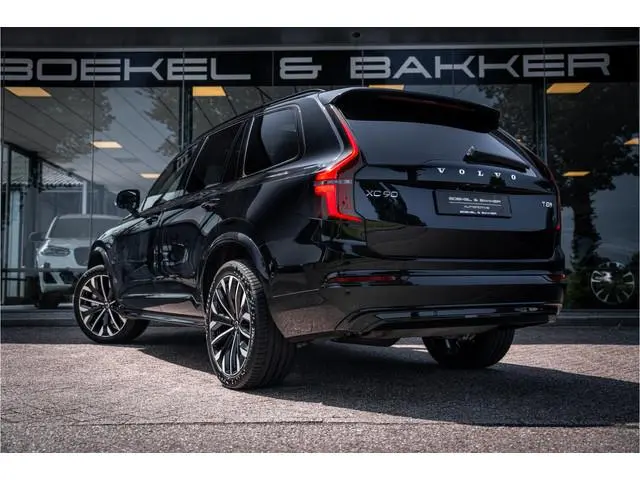 Volvo XC90 T8 Plus Dark Facelift Plug-in hybrid AWD ** HUD ** Panodak ** 360 camera ** H&K