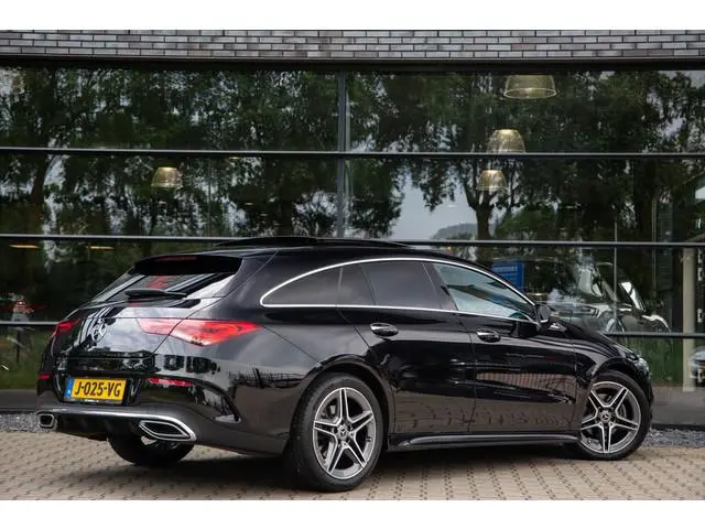 Mercedes-Benz CLA-klasse Shooting Brake 180 Business Solution AMG , Panoramadak, Trekhaak, Memory,