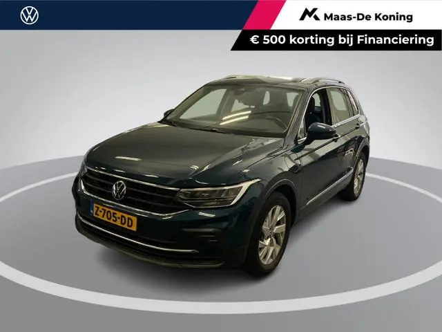 Volkswagen Tiguan 1.4 TSI eHybrid Life Business · Camera · Apple/Android Car Play · Wegklapbare Trek...