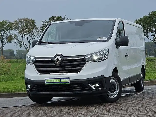 RENAULT TRAFIC 2.0 DCI l2h1 airco trekhaak