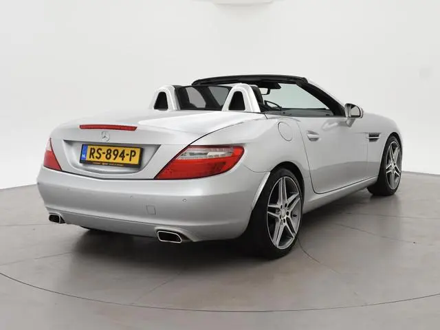 Mercedes-Benz SLK-klasse 200 AUT. AIRSCARF NEKVERWARMING | LEDER | 18 INCH | STOELVERW. | PANORAMA