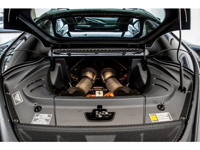Ferrari 296