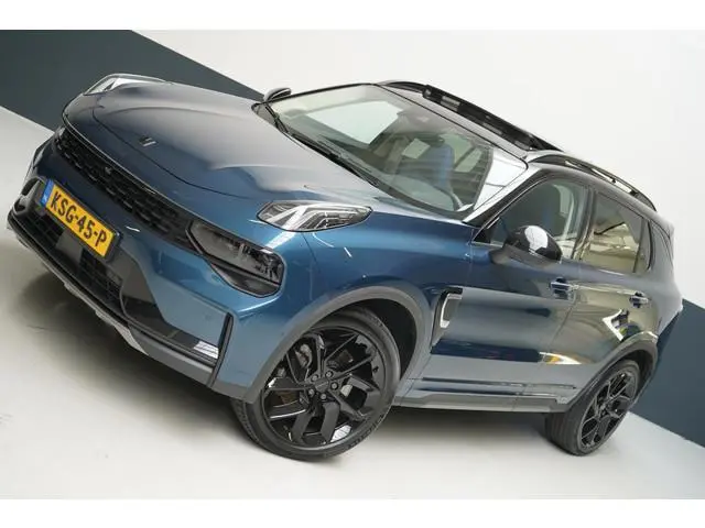 Lynk & Co 01