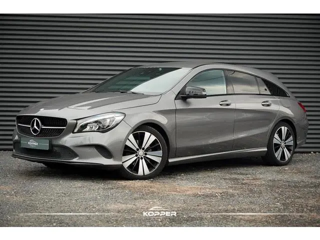 Mercedes-Benz CLA-klasse Shooting Brake 180 Lease Edition / Facelift / Stoelverwarming / Navi