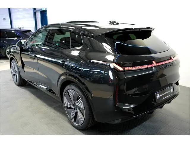 Lynk & Co 08