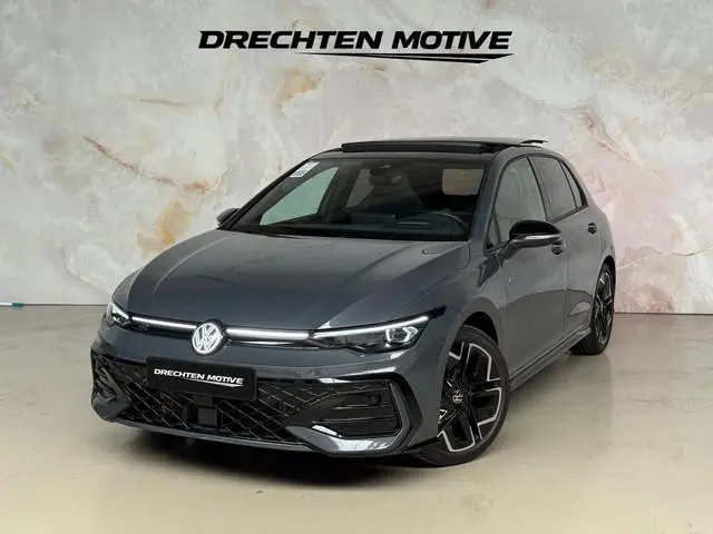 Volkswagen Golf 1.5 eTSI R line / Pano / H&k /