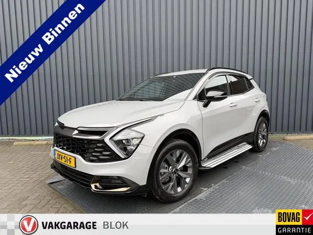 Kia Sportage 1.6 T-GDi Hybrid Dark Edition | LEER | Afnm. Trekhaak | Treeplanken | Rijklaar!!