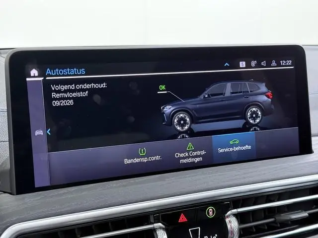 BMW iX3