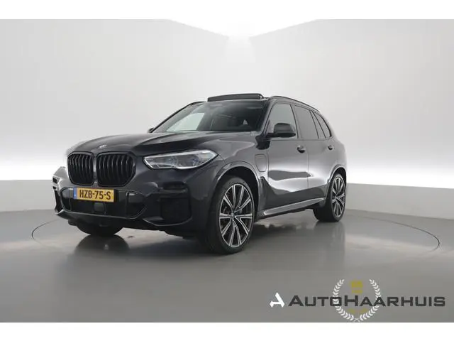 BMW X5 xDrive45e M Sport | Rijklaar! | Skylounge | HUD | Luchtvering | Laser | 360cam | 22'' | Elek....