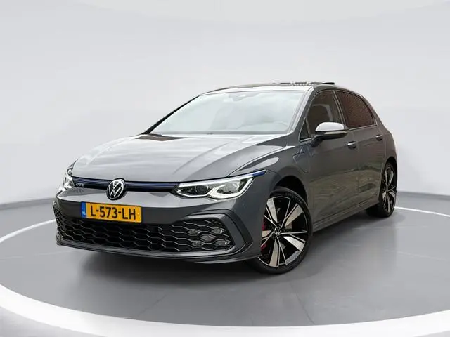 Volkswagen Golf 1.4 eHybrid GTE |PANO|STOELVW|ADAPTIEF|STUURVW|CARPLAY|IQ.LIGHTS|19''|KEYLESS| 18596...