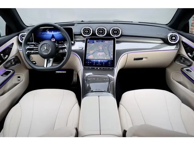 Mercedes-Benz CLE Coupé 200 AMG Line | Distronic | Memory | Burmester | Panoramadak | HUD | Digital...
