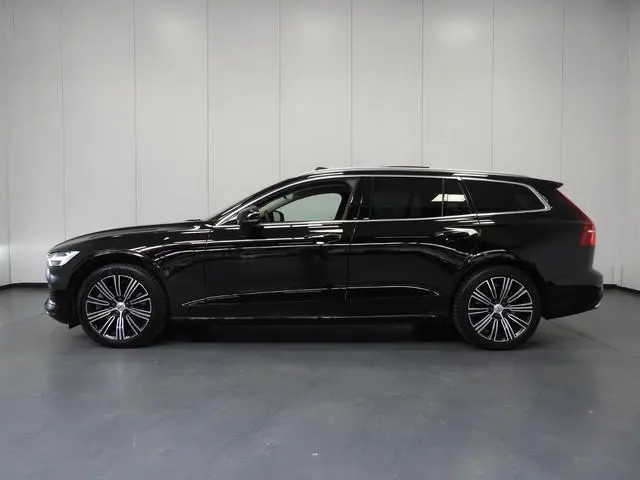 Volvo V60 2.0 T6 Recharge AWD Inscription Expression NAVI/SCHUIFDAK/CAMERA/LED/18"LMV!