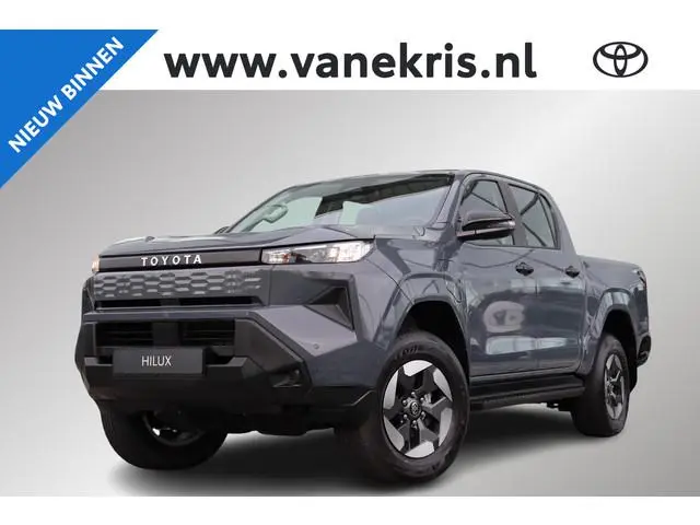 Toyota HiLux Challanger Van 59,2 kWh, 1600KG trekgewicht! Privacy Glass, Connected Services.