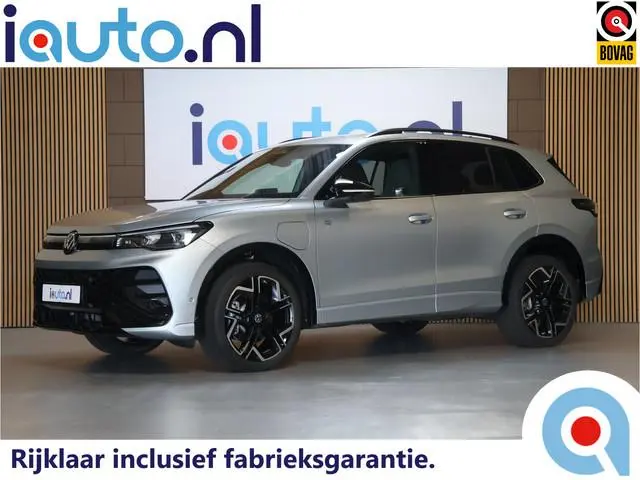 Volkswagen Tiguan 1.5 eHybrid 204pk R-Line Black Style Pano/IQ.Light HD/360/Head-up/Massage/ACC/DCC/...