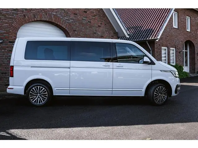 Volkswagen Transporter T6.1 2.0 TDI 204 PK DSG CARAVELLE L2H1 A-KLEP ACC | LED | Leder | Virtual Coc...