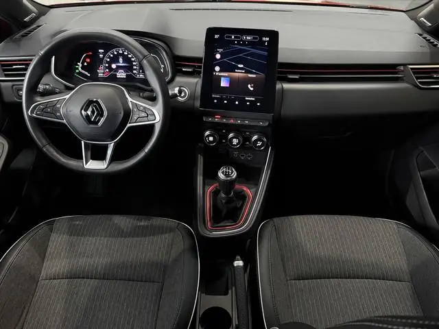 Renault Clio 1.0 TCe 100pk Edition One | Groot Navi | Bose | 17" | Camera | Stoel & Stuur verwarming...