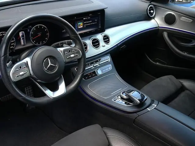Mercedes-Benz E-klasse Estate 200 Business Solution AMG Upgrade Edition Apple Carplay | Sfeerverlich...