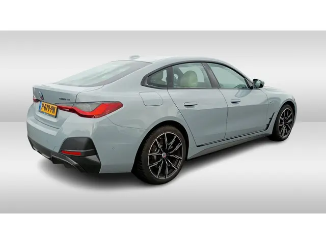 BMW i4 eDrive40 High Executive 84 kWh 3-Fase 1e-Eig. & Keurig-Onderh. BOVAG-Garantie. NL-Auto.