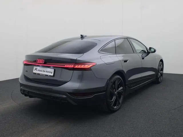 Audi A6 Sportback e-tron S-edition 83kWh/286PK · Adaptieve cruise control · Warmtepomp · 360°Camera...