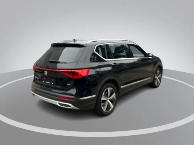 SEAT Tarraco 1.4 TSI 245pk e-Hybrid Xperience Business Intense · Camera · Inklap. Trekhaak · Keyless...