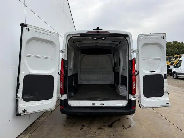 Maxus eDeliver9