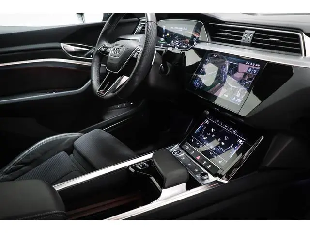 Audi Q8 Sportback e-tron 55 quattro S-Edition 115 kWh 408 PK | PANORAMADAK | MATRIX LED | 360 CAMERA...