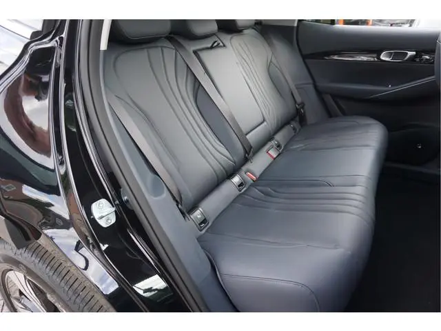 Geely E5