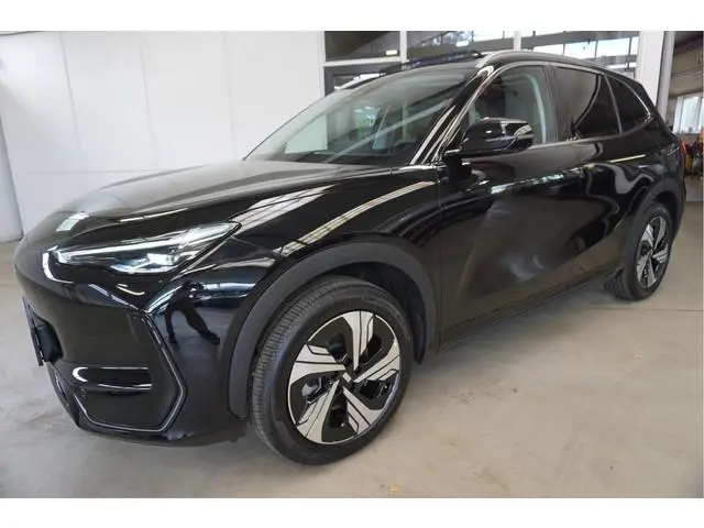 Geely E5