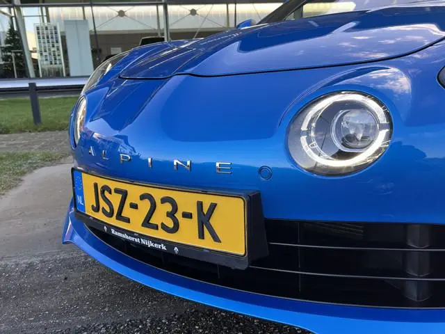 Alpine A110