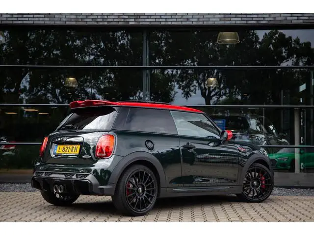 MINI 3-Deurs 2.0 John Cooper Works 231PK , Facelift, Track Pack, Panoramadak, Leder, Harman/Kardon,