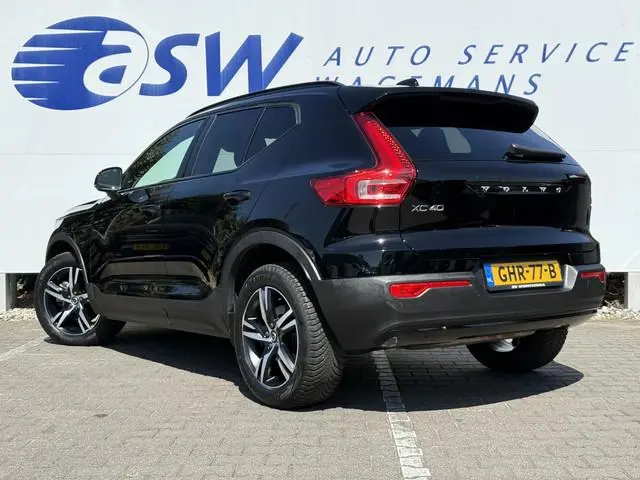Volvo XC40 2.0 B4 R-Design | Pilot Assist | Bliss | Camera | CarPlay | 18 inch