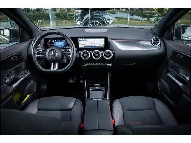 Mercedes-Benz GLA-klasse 250 e Star Edition AMG Line ** Panodak ** Keyless ** Camera ** Carplay EV r...