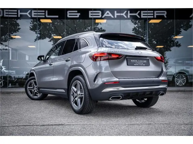 Mercedes-Benz GLA-klasse 250 e Star Edition AMG Line ** Panodak ** Keyless ** Camera ** Carplay EV r...