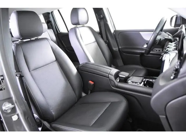 Mercedes-Benz GLB 200 *1ste Eigenaar*Navigatie*Leer*Stoelverwarming*PDC*