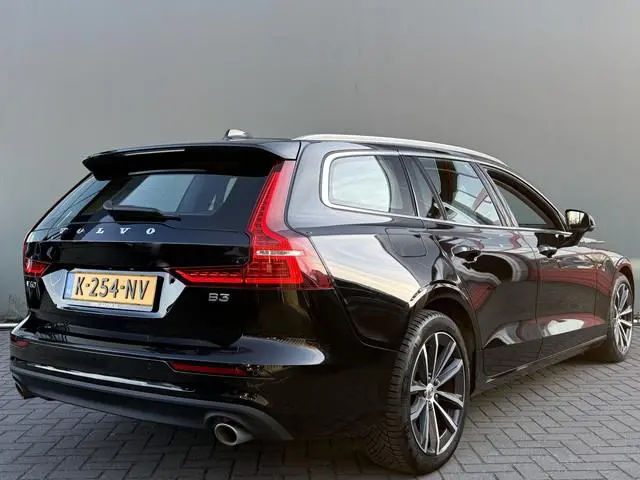 Volvo V60 BWJ 2021 2.0 B4 200 PK  Business Pro AUTOMAAT | FULL LED | ELEKTR. ACHTERKLEP | CARPLAY +...