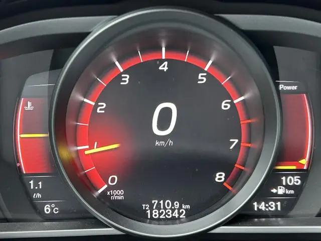 Volvo V40