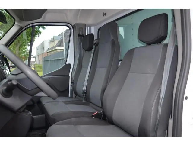 Nissan Interstar
