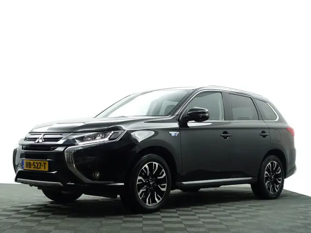 Mitsubishi Outlander 2.0 PHEV Instyle+ Aut- Schuifdak, Design Leder Interieur, 360 Camera, Stuur/Sto...