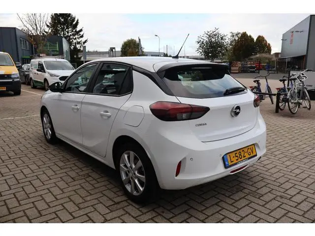 Opel Corsa 1.2 Edition 1e Eigenaar | Volledig Onderh | NL-Auto | BTW | NEW Distributie | Camera | Na...