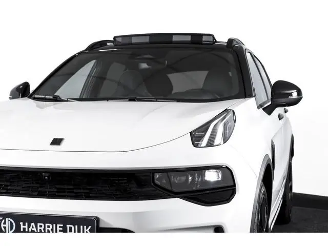 Lynk & Co 01