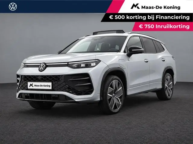Volkswagen Tayron 1.5 272pk DSG eHybrid R-Line Edition · SOH 100% · Panoramadak · 360 Camera · Wegkl...
