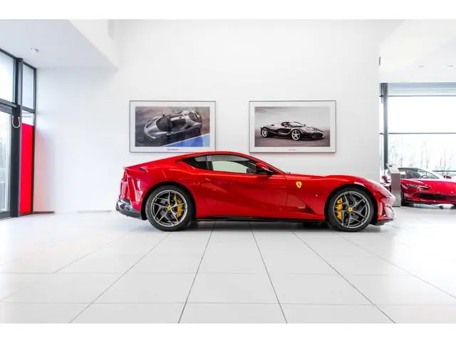 Ferrari 812 Superfast