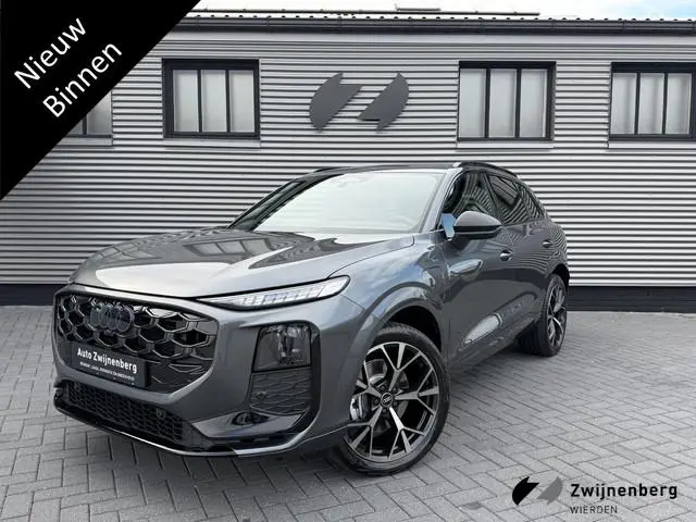 Audi Q3 TFSI E-Hyrbid S tronic |Trekhaak|Carplay|ACC|
